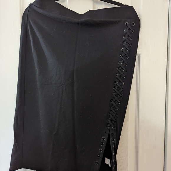 Torrid Lace Up Ponte Skirt 3X - Picture 2 of 5